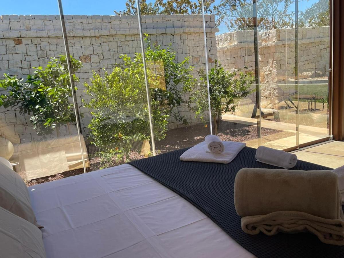 Villa Mirror Trullo And Mirror House *